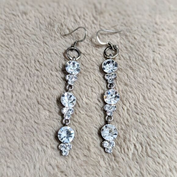 Vintage Sparkly Clear Large Rhinestone Drop Pierced Earrings - Picture 1 of 8